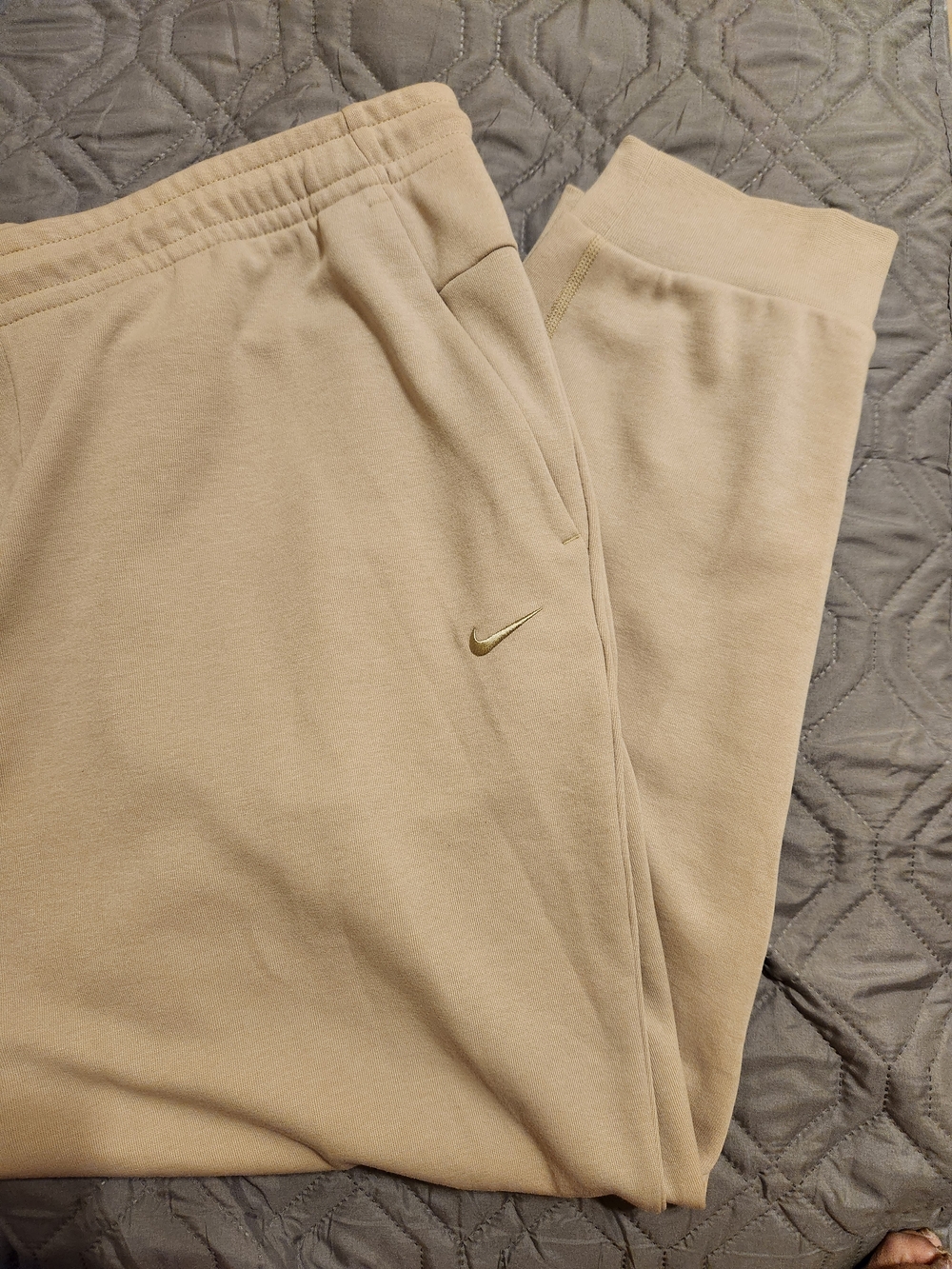 Nike Men's XXL Beige DRY FIT Joggers Standard Fit